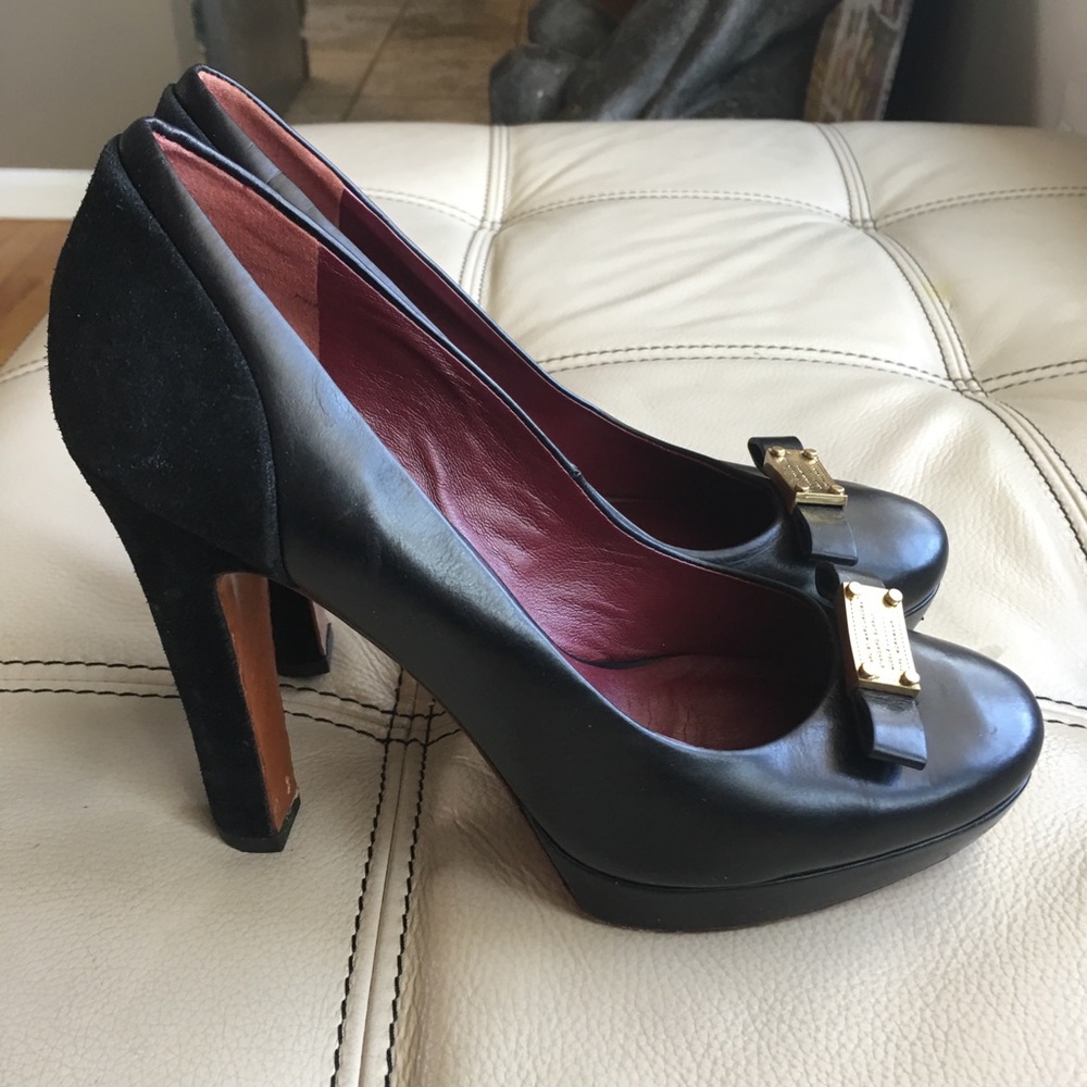 Marc Jacobs  black heels